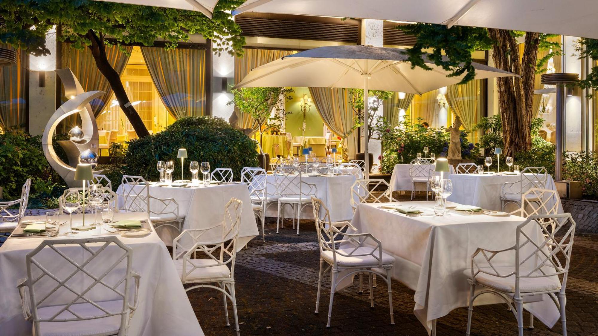 โรงแรมยูโรไพเชอร์ โฮฟ ไฮเดิลแบร์ค ไฮเดลเบิร์ก ภายนอก รูปภาพ The restaurant
