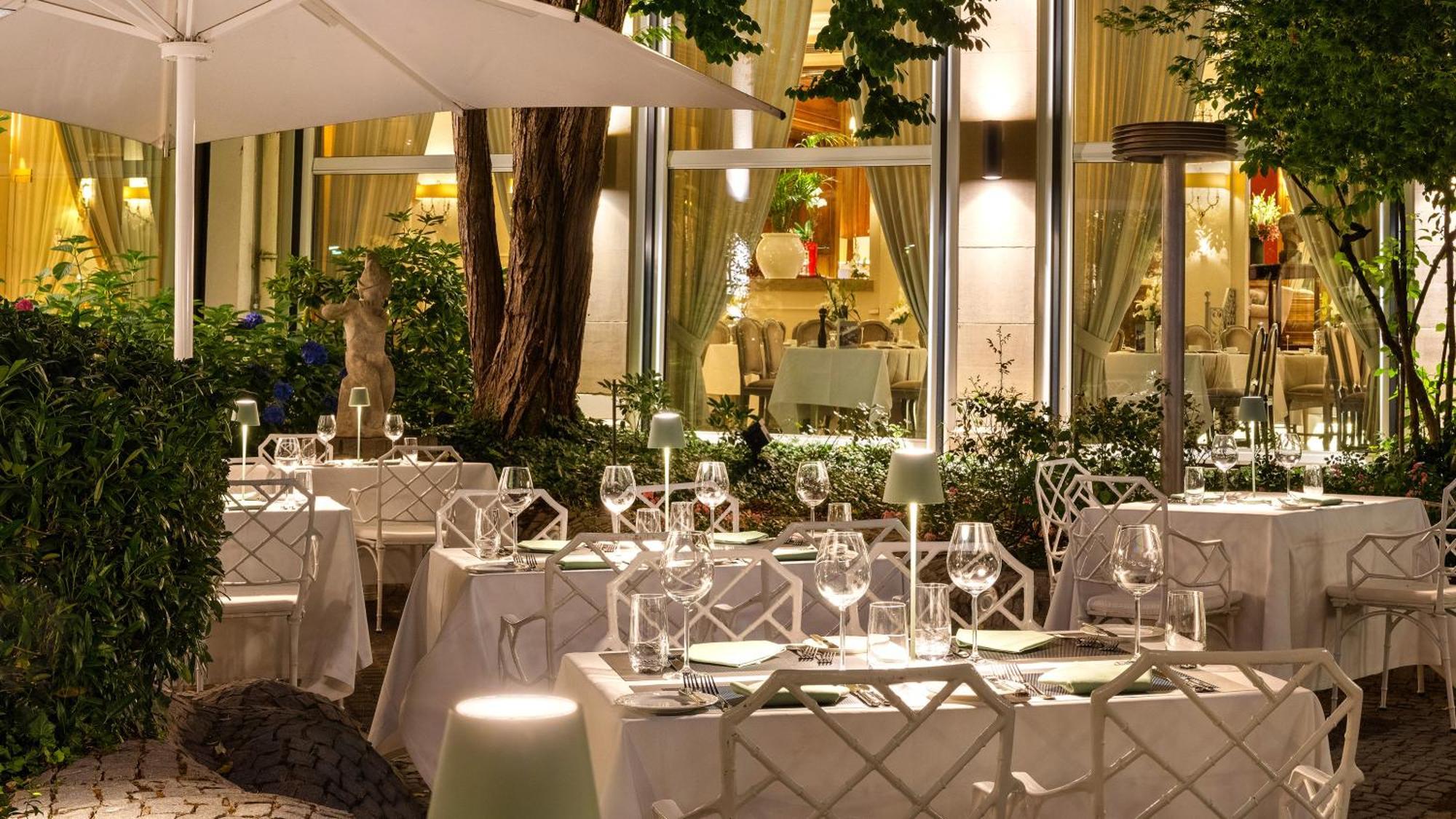 โรงแรมยูโรไพเชอร์ โฮฟ ไฮเดิลแบร์ค ไฮเดลเบิร์ก ภายนอก รูปภาพ The restaurant