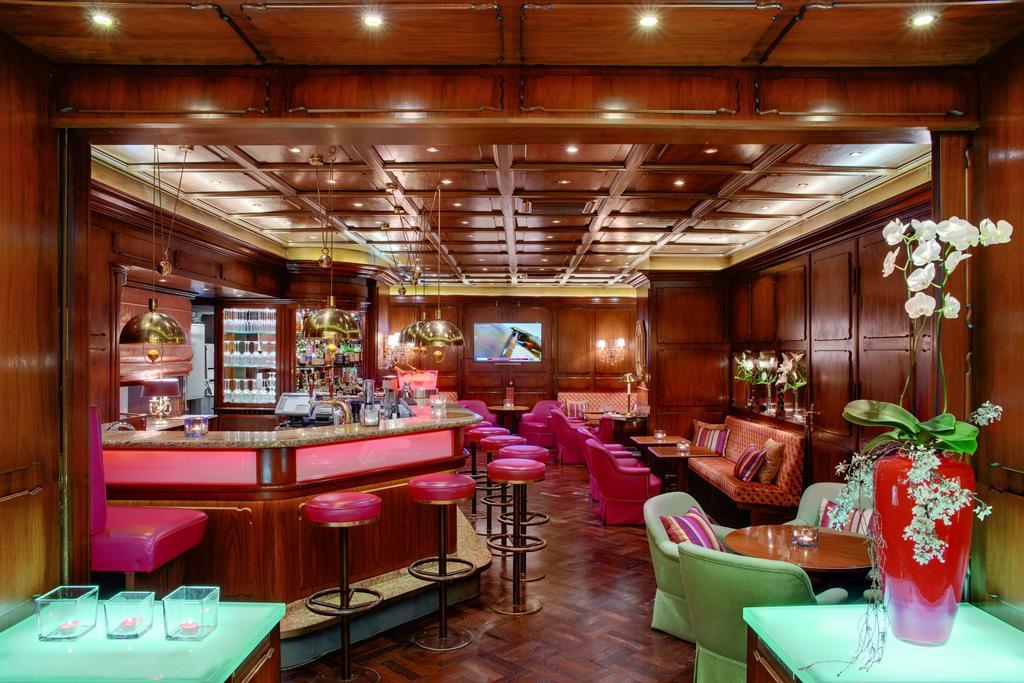 โรงแรมยูโรไพเชอร์ โฮฟ ไฮเดิลแบร์ค ไฮเดลเบิร์ก ภายนอก รูปภาพ The interior of the bar