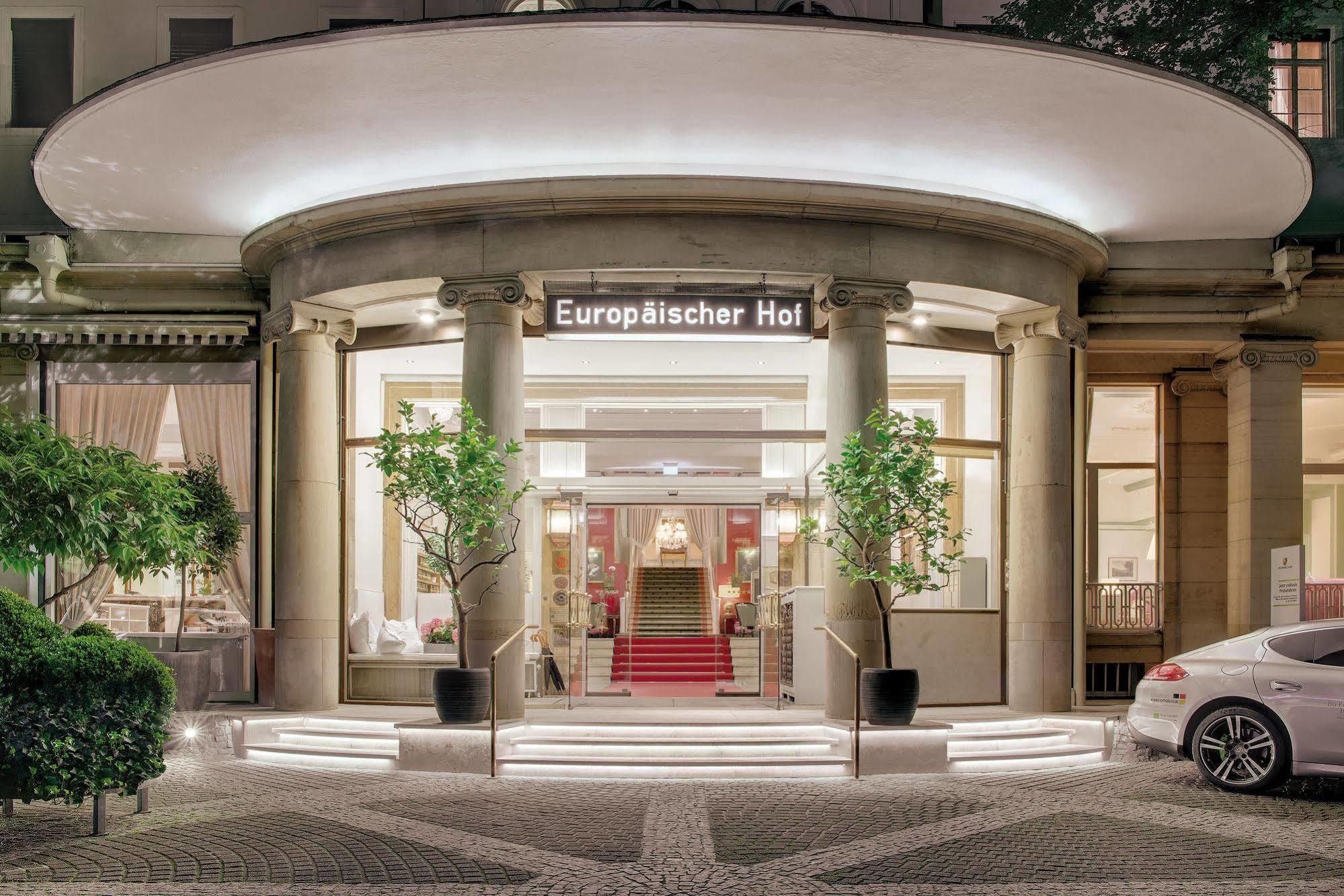 โรงแรมยูโรไพเชอร์ โฮฟ ไฮเดิลแบร์ค ไฮเดลเบิร์ก ภายนอก รูปภาพ The hotel's entrance